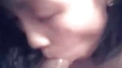 אישה חרמנית בחוץ סרטוני סקס לצפיה חינם בחניון